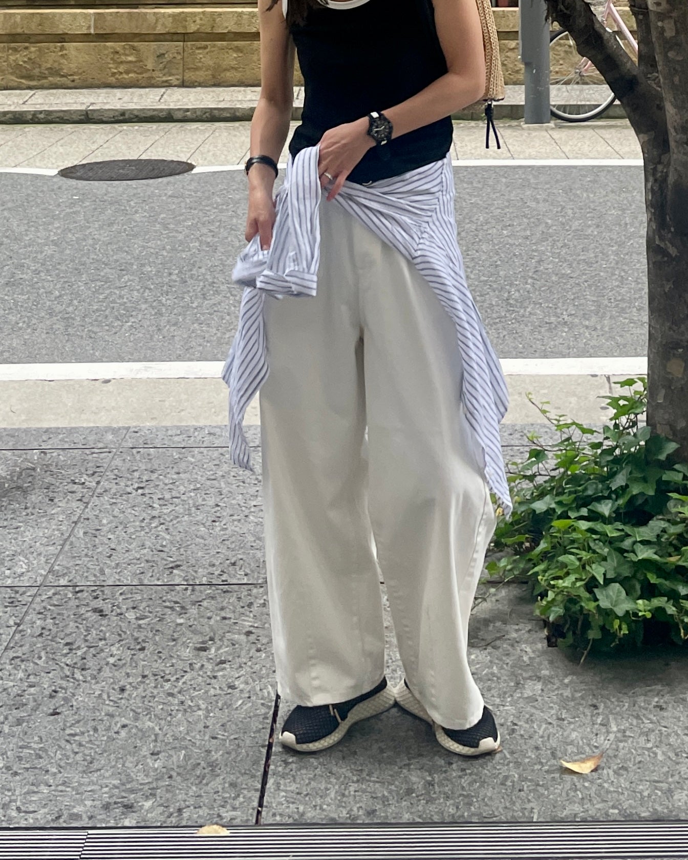 カーブワイドデニムパンツ